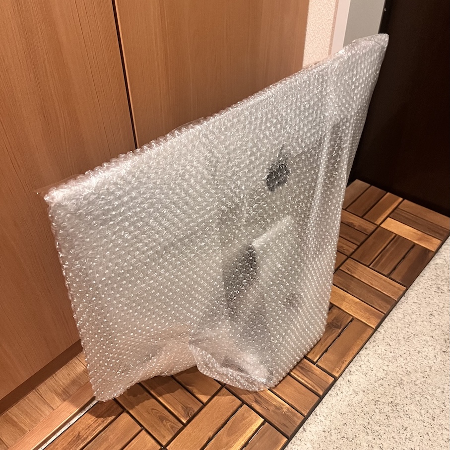 古いiMac（2015年モデル）を梱包・発送たのメル便で集荷するところ